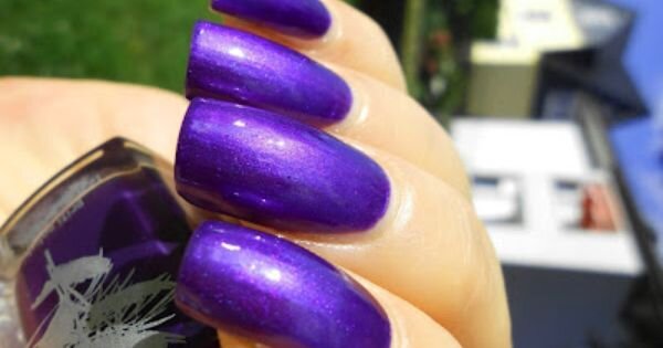 376 Etoile Violet limited edition vegan nail polish